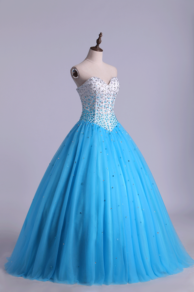 Bicolor Quinceanera Dresses Sweetheart Ball Gown Floor-Length With Beads Tulle Lace Up