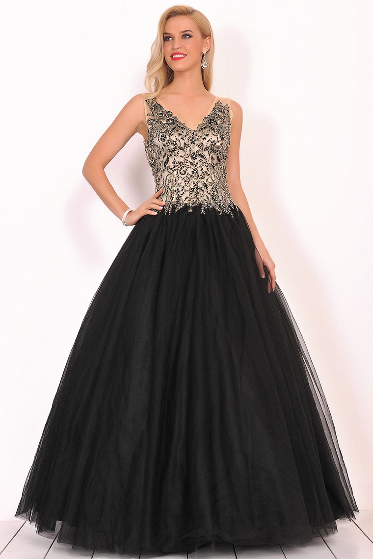 New Arrival Quinceanera Dresses V Neck Tulle With Beading&Appliques