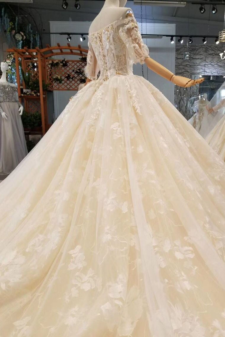 Luxury Wedding Dresses Off-The-Shoulder Top Quality Lace Long Train Half Sleeves Lace Up Back