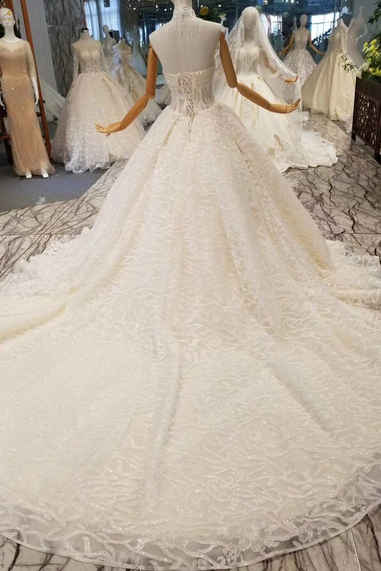 Luxury Wedding Dresses Halter A-Line Lace Half Sleeves Open Back Cathedral Train Top Quality Lace