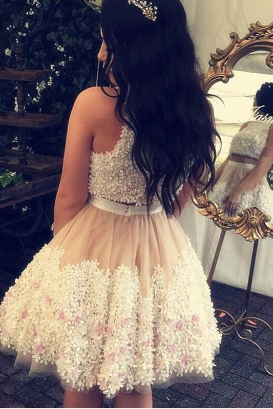 Cute Tulle Lace Round Neck Lace Appliques Two Pieces Short Homecoming Dresses WK952