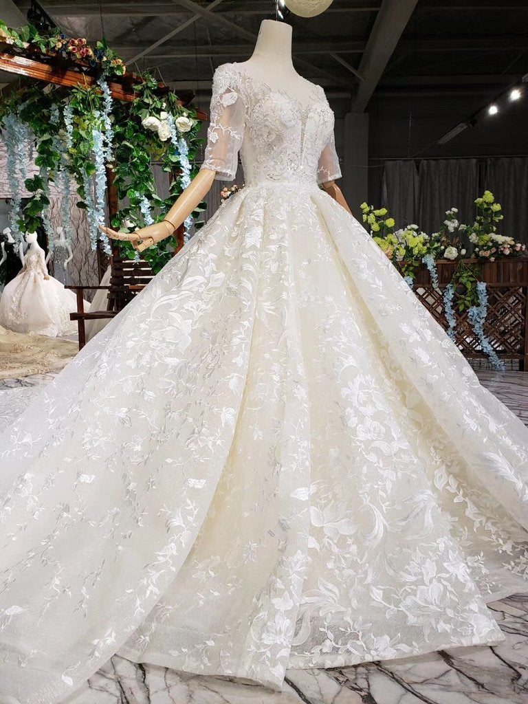 Lace Half Sleeve Round Neck Ball Gown Wedding Dresses Fashion Beads Wedding Gown WK775