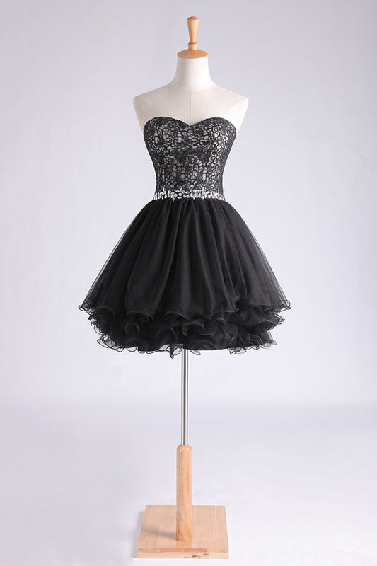 Sweetheart A Line Short/Mini Homecoming Dress With Applique Beaded