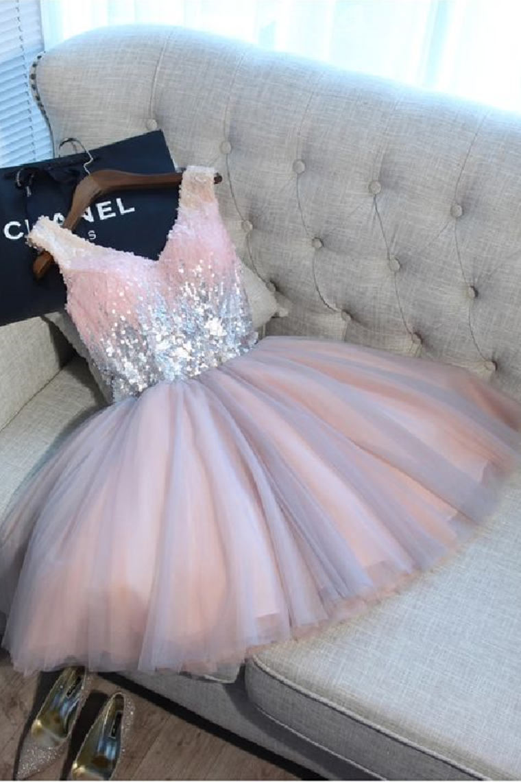 Tulle Homecoming Dresses A Line V Neck Sequined Bodice Short/Mini