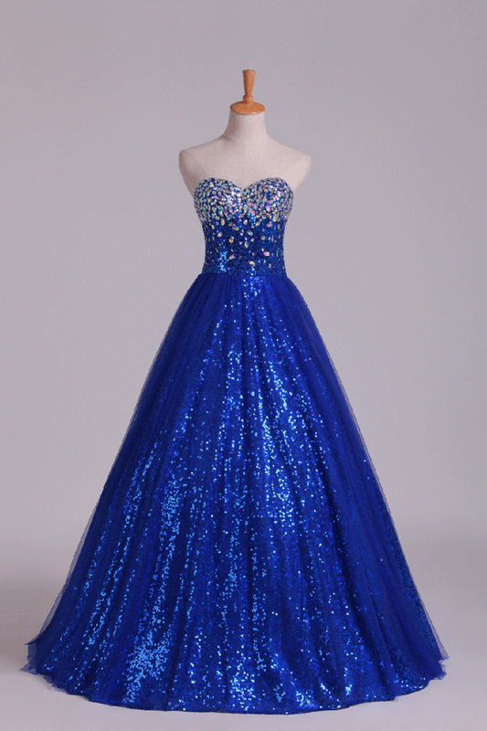 New Arrival Prom Gown Embellished With Beads&Sequince Tulle Sweetheart Floor Length