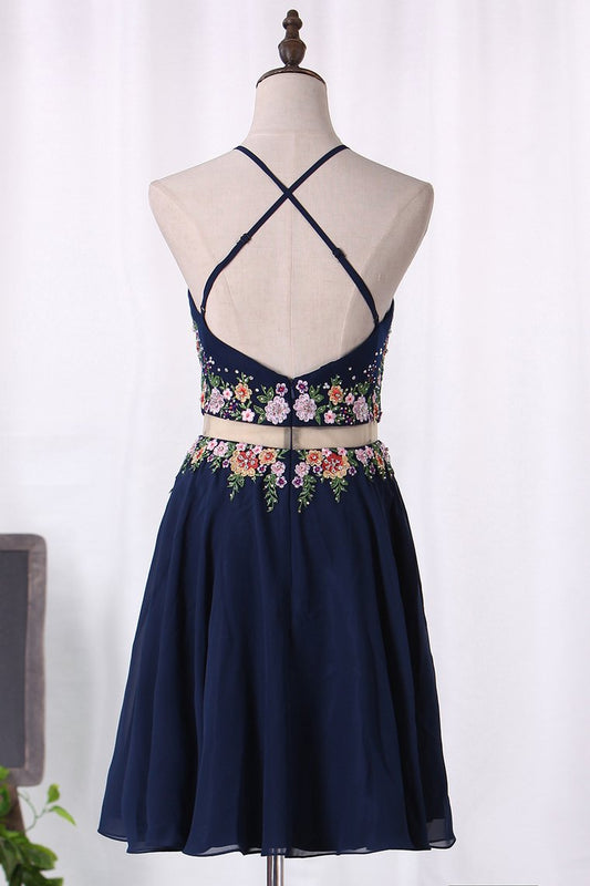 A Line Scoop Homecoming Dresses Chiffon With Beading & Applique