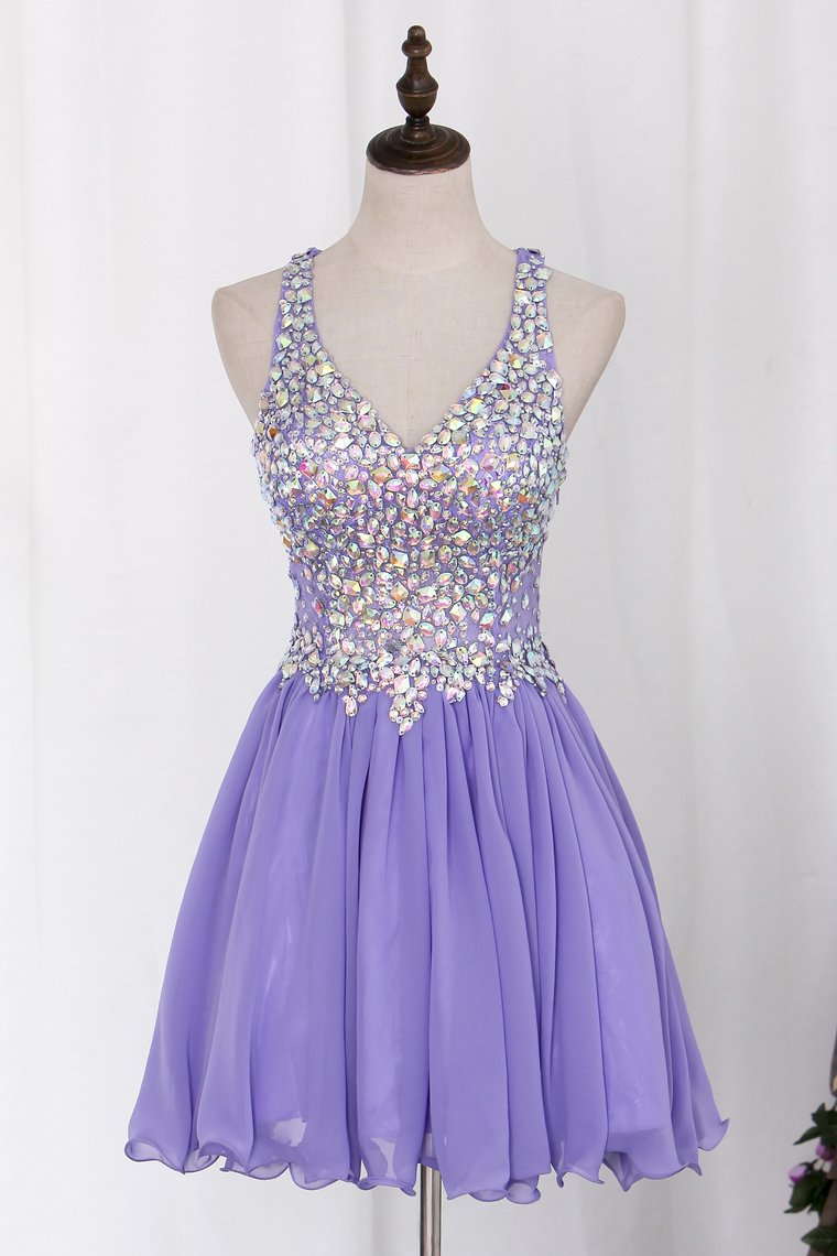 Delicate Short/Mini Halter A Line/Princess Homecoming Dresses Lace&Chiffon Beaded Bodice