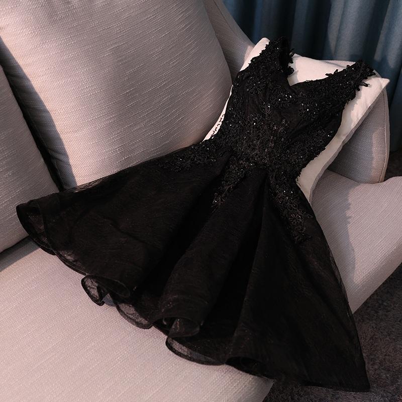 Black V Neck Cute A-Line Appliques Sleeveless Tulle Lace Beading Short Homecoming Dress WK189