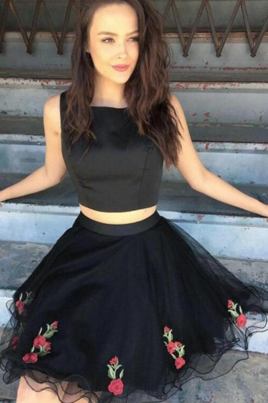 A Line Two Piece Square Short Black Knee Length Tulle Homecoming Dress with Appliques WK716